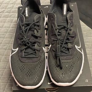 Nike React